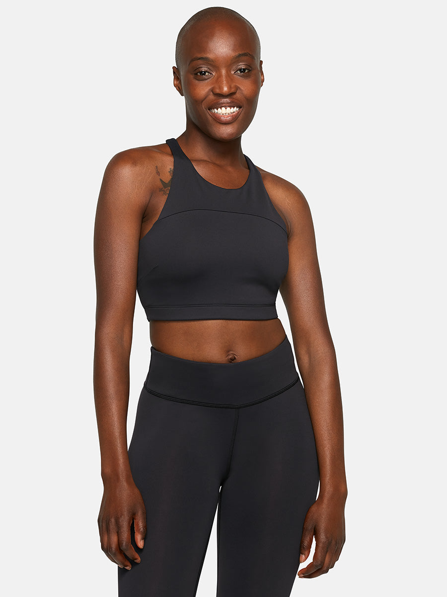 BNWT Outdoor Voices Techsweat Criss Cross Crop Top, Women's Fashion,  Activewear on Carousell