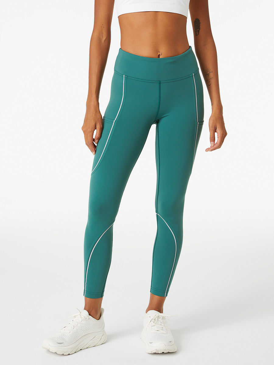 Outdoor Voices' FrostKnit Leggings Are Made for Frigid Flights and